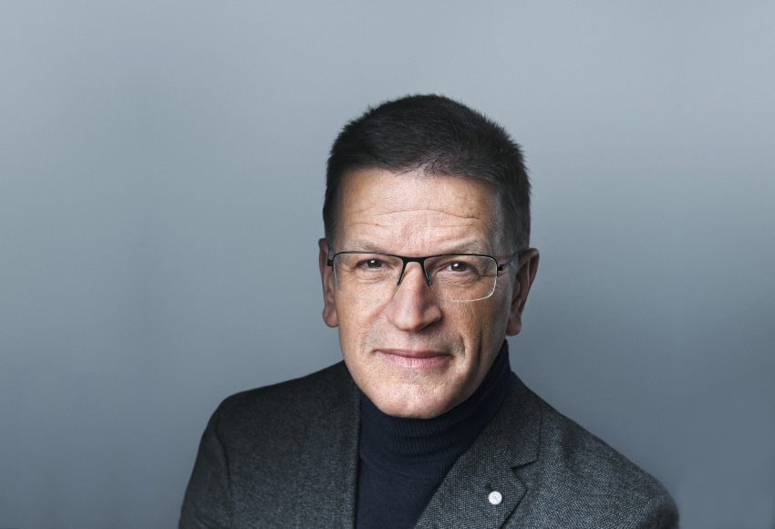 „A gyógyítás nemcsak tudomány, művészet is, amelyhez szabad levegő kell” – dr. Velkey György János
